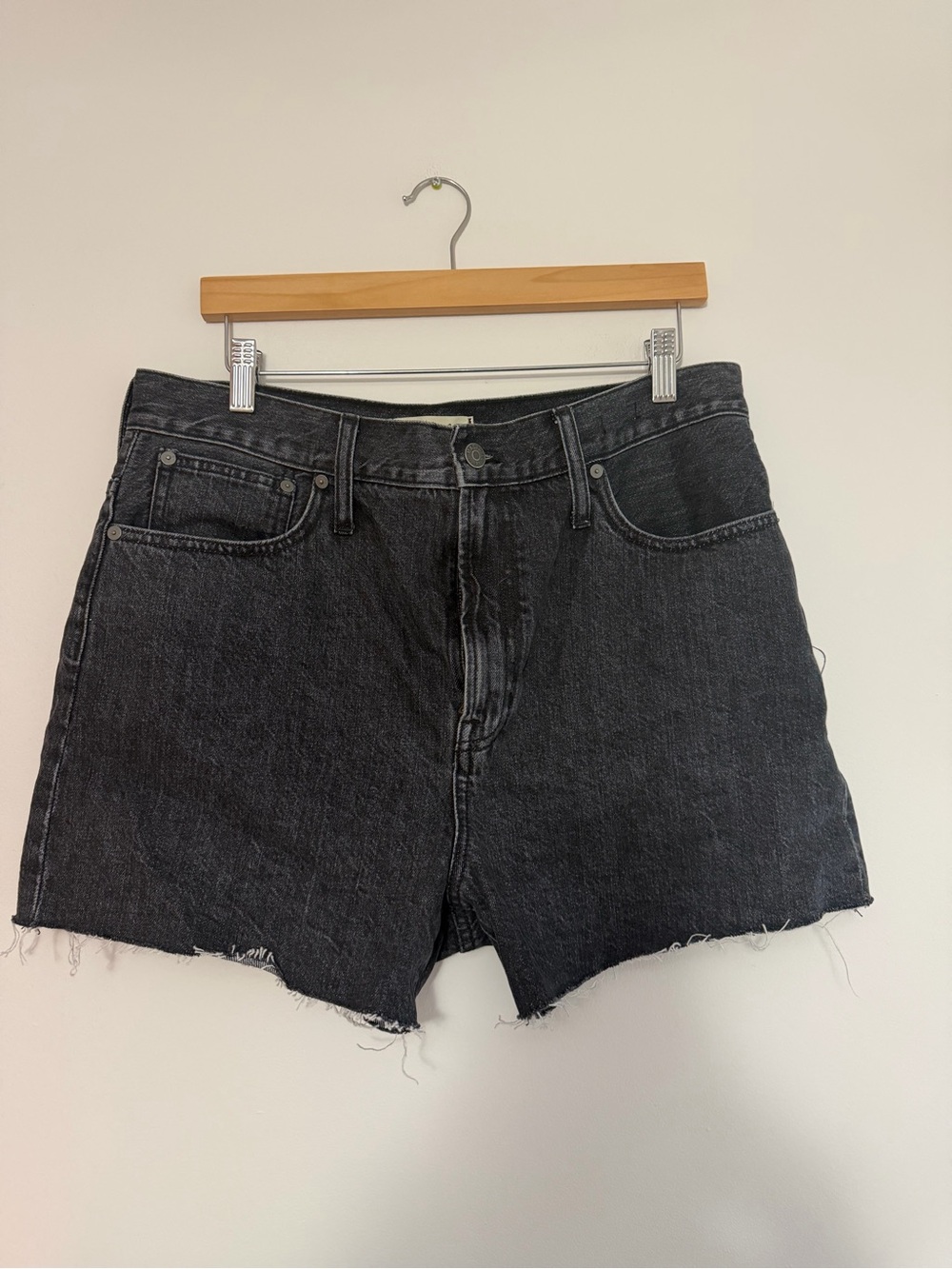 Madewell Black High-Rise Raw-Hem Denim Shorts